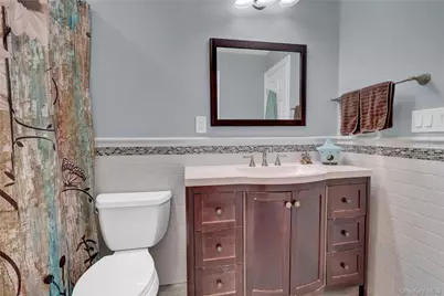 10 Beach Road, Massapequa, NY 11758 - Photo 15