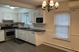 18 Park Ave, Glen Cove, NY 11542 - Photo 5