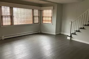 18 Park Ave, Glen Cove, NY 11542 - Photo 3