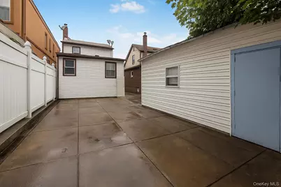 9006 107th Avenue, Ozone Park, NY 11417 - Photo 11