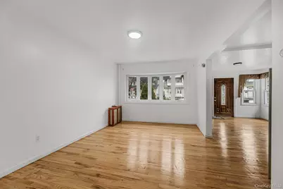 9006 107th Avenue, Ozone Park, NY 11417 - Photo 5