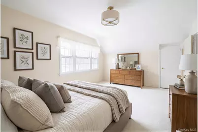 180 Wilmot Road, New Rochelle, NY 10804 - Photo 11