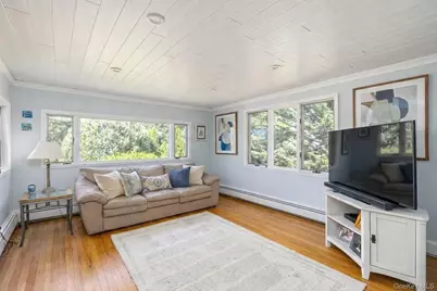 4 Knoll Top Road, Stony Brook, NY 11790 - Photo 9