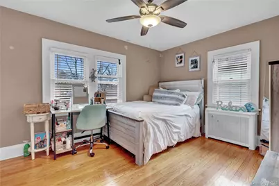 2889 Arnold Avenue, Oceanside, NY 11572 - Photo 25