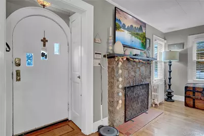 2889 Arnold Avenue, Oceanside, NY 11572 - Photo 5