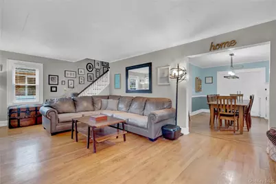 2889 Arnold Avenue, Oceanside, NY 11572 - Photo 9