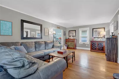 2889 Arnold Avenue, Oceanside, NY 11572 - Photo 11