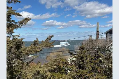 154 Doctors Walk, Cherry Grove, NY 11782 - Photo 3