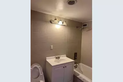 13338 Sanford Avenue #15E, Flushing, NY 11355 - Photo 3