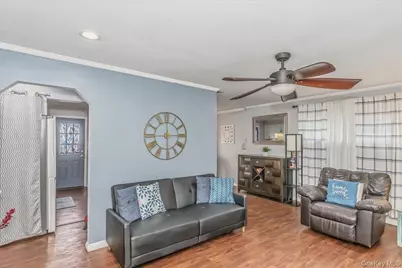 86 Oceanview Avenue, Valley Stream, NY 11581 - Photo 3