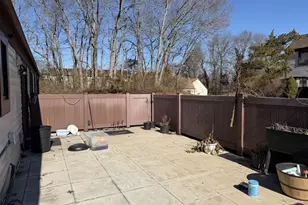 92 Gauguin Ct, Middle Island, NY 11953 - Photo 11