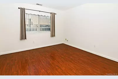 92 Gauguin Court #92, Middle Island, NY 11953 - Photo 21