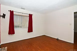 92 Gauguin Ct, Middle Island, NY 11953 - Photo 19