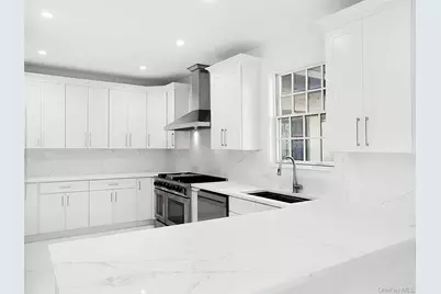 56 Jackson Avenue #1, Mineola, NY 11501 - Photo 7