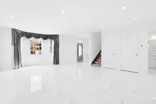 56 Jackson Ave, Mineola, NY 11501 - Photo 3