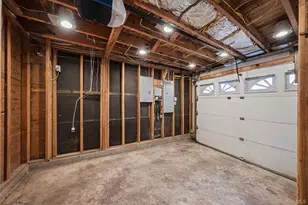 317 Garden City St, Islip Terrace, NY 11752 - Photo 33