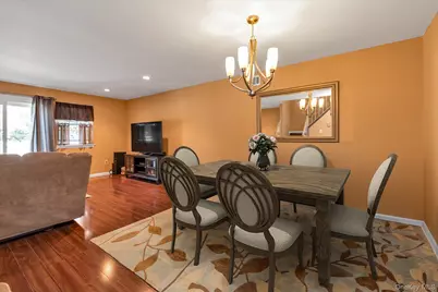 815 Franklin Avenue #13, Valley Stream, NY 11580 - Photo 11