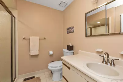 815 Franklin Avenue #13, Valley Stream, NY 11580 - Photo 21