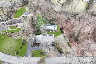 10 Hunting Hill Rd, Woodbury, NY 11797 - Photo 33