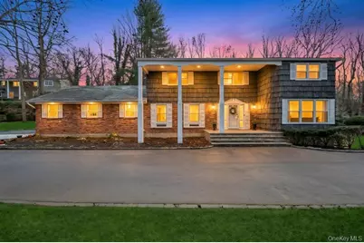 10 Hunting Hill Road, Woodbury, NY 11797 - Photo 1