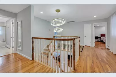 10 Hunting Hill Road, Woodbury, NY 11797 - Photo 19