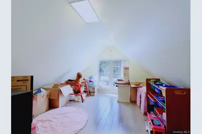 6 Morris Lane, Great Neck, NY 11024 - Photo 17