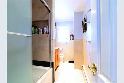 6 Morris Lane, Great Neck, NY 11024 - Photo 11