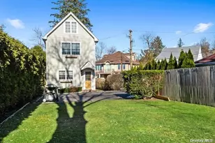 6 Morris Ln, Great Neck, NY 11024 - Photo 21
