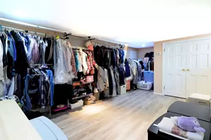 6 Morris Ln, Great Neck, NY 11024 - Photo 23