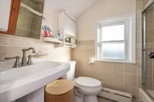 64 E Chester St, Valley Stream, NY 11580 - Photo 11