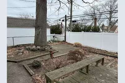 1009 Park Lane N, Franklin Square, NY 11010 - Photo 25