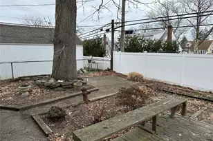 1009 Park Ln N, Franklin Square, NY 11010 - Photo 25