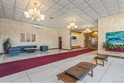 152-18 Union Turnpike #12R, Flushing, NY 11367 - Photo 3