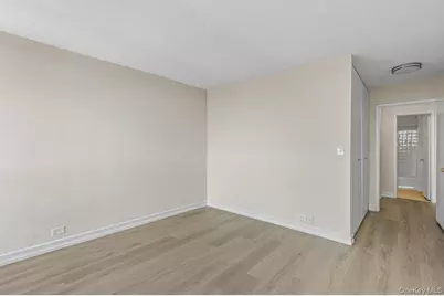 152-18 Union Turnpike #12R, Flushing, NY 11367 - Photo 15