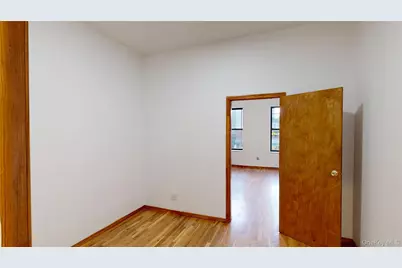 954 Manhattan Avenue, Brooklyn, NY 11222 - Photo 7