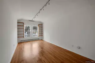 29 Glen Cove Dr, Glen Head, NY 11545 - Photo 7