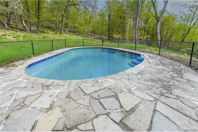 669 Mountain Road, Middletown, NY 10940 - Photo 7