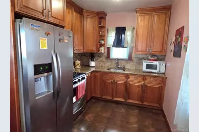 2 Sportsmans Avenue, Freeport, NY 11520 - Photo 11