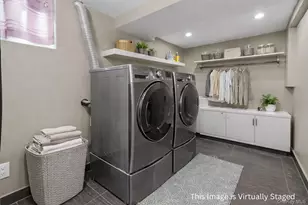 75-35 60th Pl, Glendale, NY 11385 - Photo 19