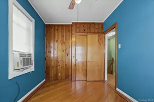 75-35 60th Pl, Glendale, NY 11385 - Photo 15