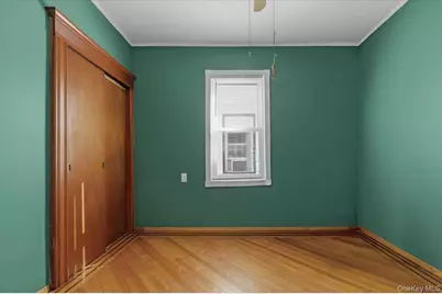 7535 60th Place, Glendale, NY 11385 - Photo 17