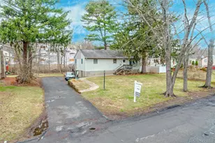 10 Inwood Dr, Spring Valley, NY 10977 - Photo 3