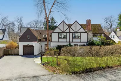 6 Walbrooke Circle, Scarsdale, NY 10583 - Photo 3