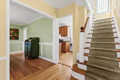 6 Walbrooke Circle, Scarsdale, NY 10583 - Photo 17