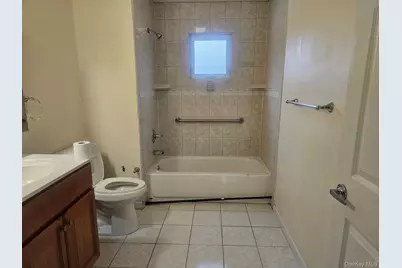 558 Meade Avenue, Bellport, NY 11713 - Photo 5