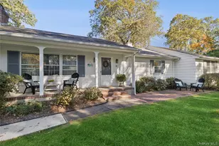 16 Primrose Ln, Aquebogue, NY 11931 - Photo 11