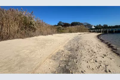 16 Primrose Lane, Aquebogue, NY 11931 - Photo 7