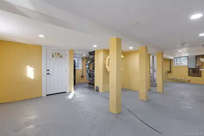 406 S Lexington Avenue, White Plains, NY 10606 - Photo 27