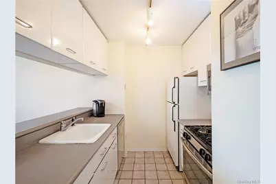 4 Martine Avenue #514, White Plains, NY 10606 - Photo 15
