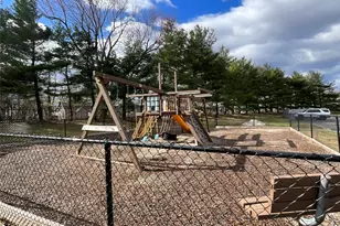 100 Hillside Dr, Middletown, NY 10941 - Photo 13